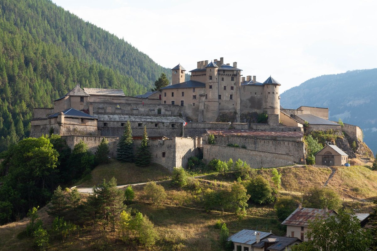 Château de Mercuès : Histoire, visites et activités